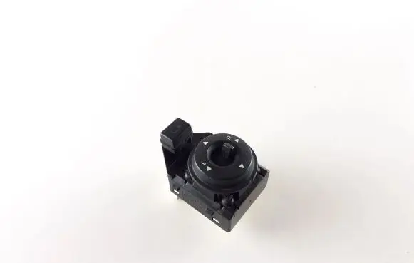 Wing mirror switch