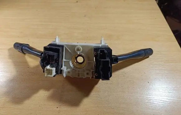 Honda Civic Wiper turn signal indicator stalk/switch M13103