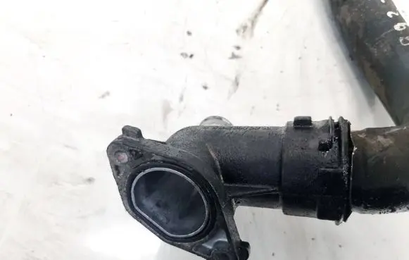 Mercedes-Benz CLS C219 Engine coolant pipe/hose A6422000056