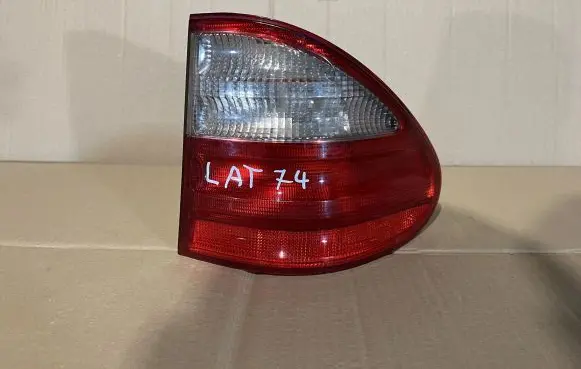 Mercedes-Benz E W210 Rear/tail lights A2108205464