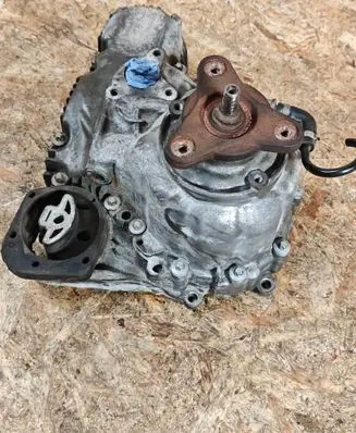 BMW 3 E90 E91 Gearbox transfer box case 7613152 7613153 ATC300