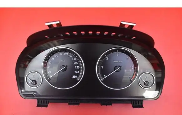 BMW 5 F10 F11 Speedometer (instrument cluster) 928519501