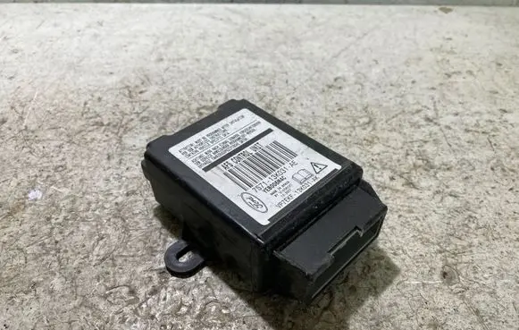 Ford Mondeo MK IV Light module LCM 7S7113K031AE YEB006M4C VP7EKF13K031AK