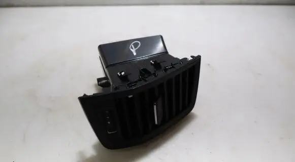 Skoda Kodiaq Dashboard side air vent grill/cover trim