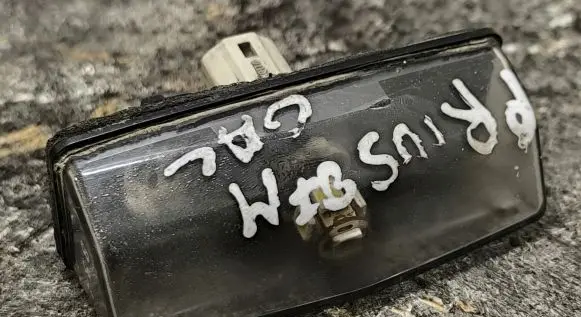 Toyota Prius (XW20) Number plate light A045053