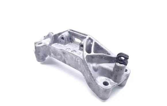 Opel Mokka B Engine mounting bracket 9813582980