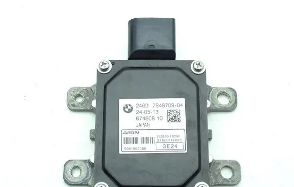 BMW i8 Oil pressure relay 7649709