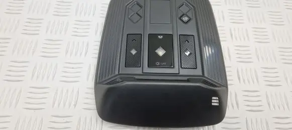 DS Automobiles 4 II Front seat light 9818744780