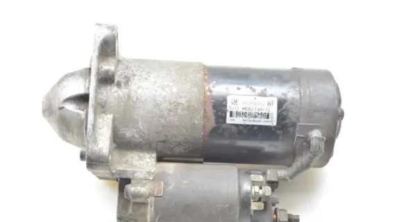 Opel Insignia A Starter motor 55352882