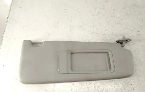 Sun visor