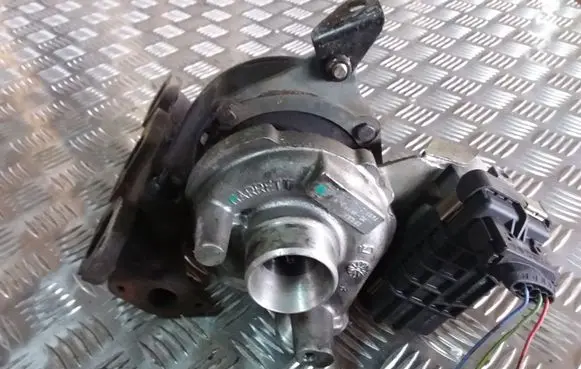 Peugeot 407 Turbo 4U3Q6K682BJ