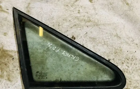 Ford Galaxy Front triangle window/glass 