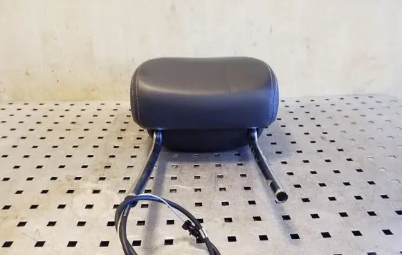 KIA Sportage Front seat headrest 