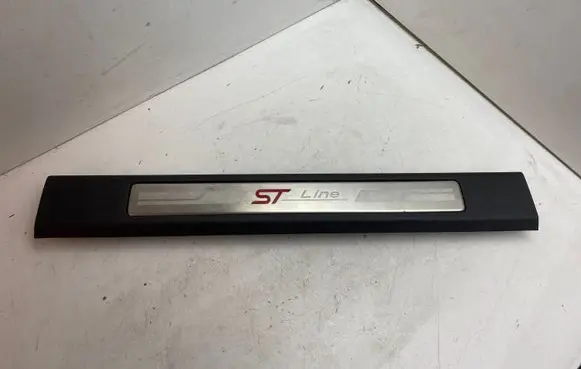 Ford Mondeo MK V Front sill trim cover DS73F13201