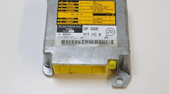 Volkswagen Touran I Airbag control unit/module 8917053110