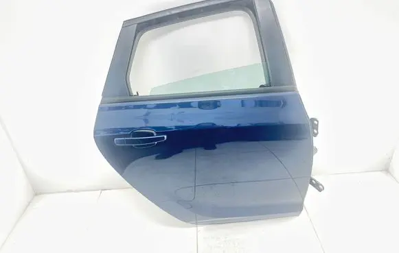 Opel Astra J Rear door