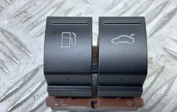 Volkswagen Eos Fuel tank opening switch 3C0959903B
