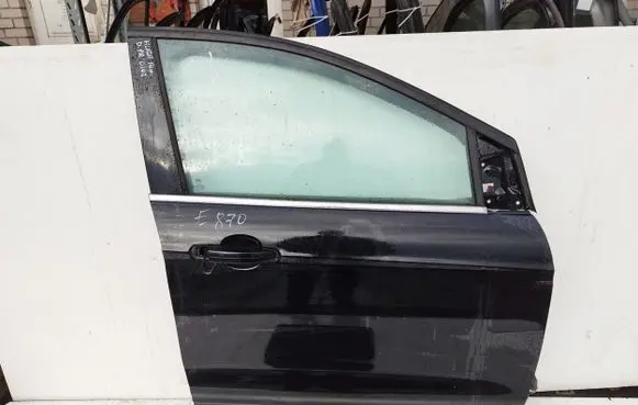 Ford Kuga II Front door