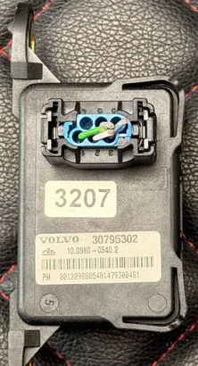 Volvo XC90 ESP acceleration yaw rate sensor 30795302 1098005402 09800540147930