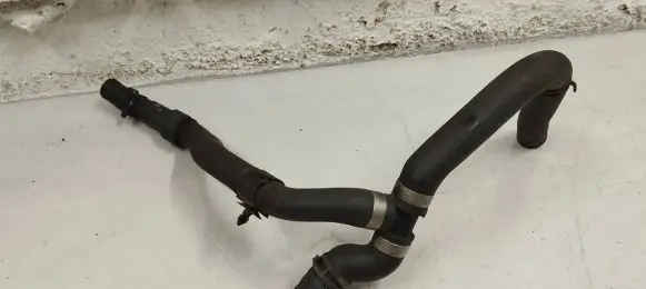 Skoda Octavia Mk3 (5E) Engine coolant pipe/hose