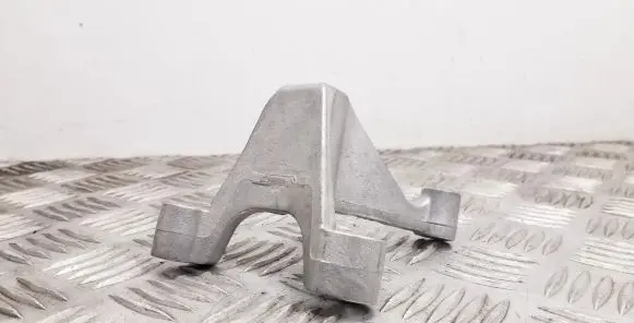 Volkswagen Tiguan Other engine bay part 05E253463M
