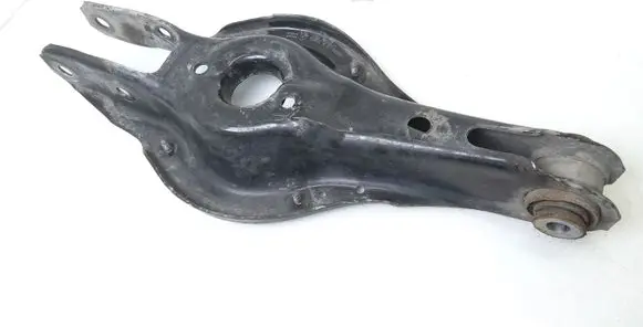 Rear control arm