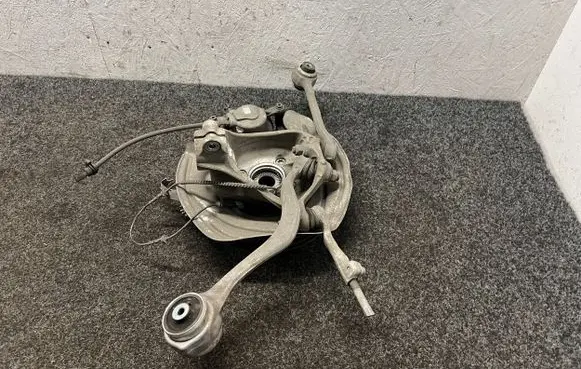 BMW X3 G01 Front wheel hub spindle knuckle 53390A