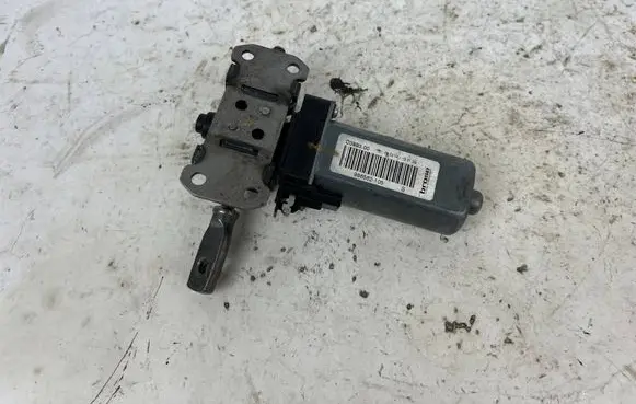 Porsche Macan (95B) Seat adjustment motor D359300 9885821 060314193730