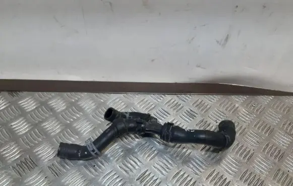 Audi A3 S3 8V Engine coolant pipe/hose 5Q0121087M