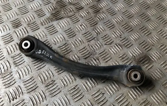 Rear control arm