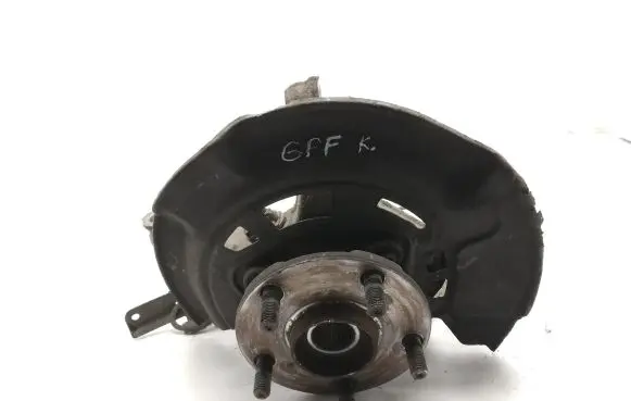 Toyota Avensis T270 Front wheel hub