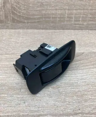 Toyota Corolla Verso AR10 Electric window control switch 848010F030B0 54035228 2247