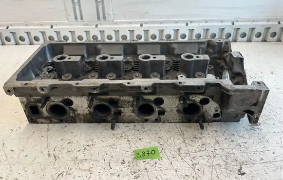 Mercedes-Benz Vito Viano W639 Engine head A6460101420 281107