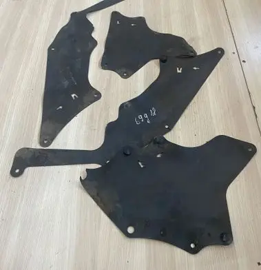 Toyota Hilux (AN10, AN20, AN30) Mudguards set