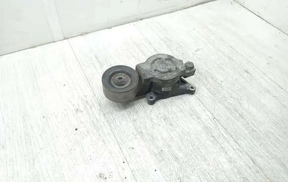 Mazda 6 Generator/alternator belt tensioner R2AA15980