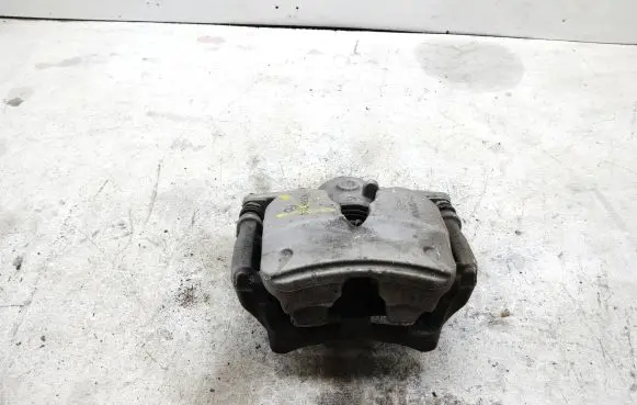 Mercedes-Benz C W205 Front brake caliper