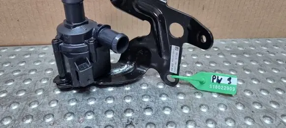 Volkswagen Golf VII Electric auxiliary coolant/water pump 5Q0965561B