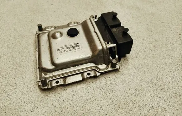 KIA Ceed Engine control unit/module 391F203DA0 0261612964 02678704