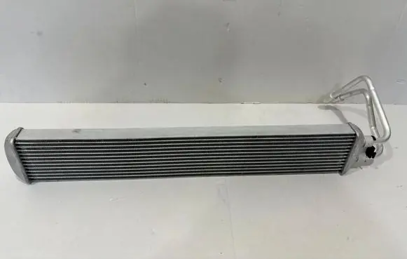 BMW X7 G07 Coolant radiator 17218697884 8697884