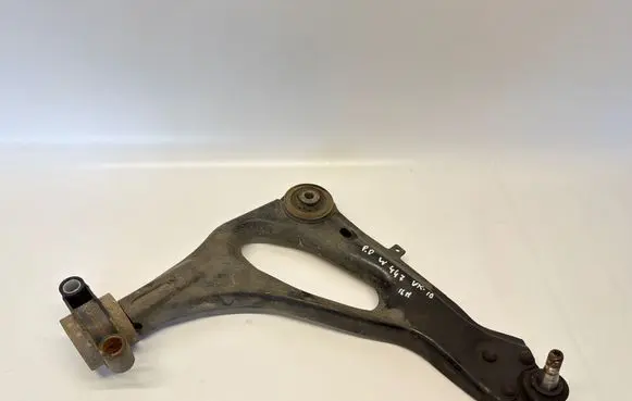Mercedes-Benz Vito Viano W447 Front lower control arm/wishbone A4473303500 A4473307600