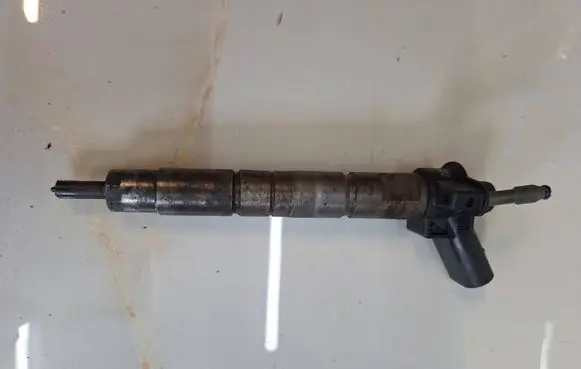 BMW X5 E70 Fuel injector 7805428 0445116024
