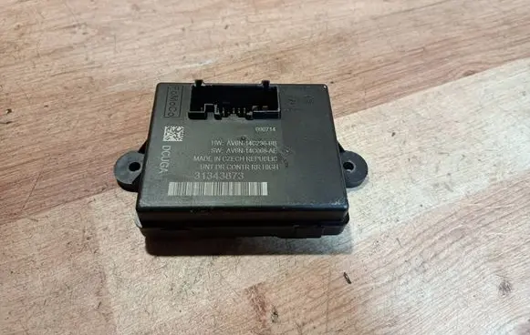 Volvo V40 Door control unit/module 31343873 AV6N14C236BB AV6N14C068AE