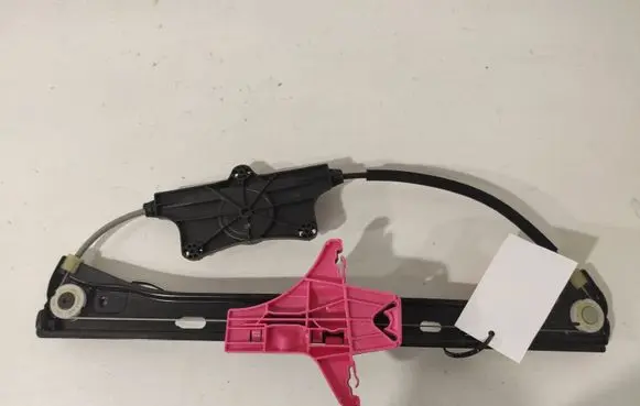 Volkswagen PASSAT B8 Rear door window regulator with motor 3G9839462B