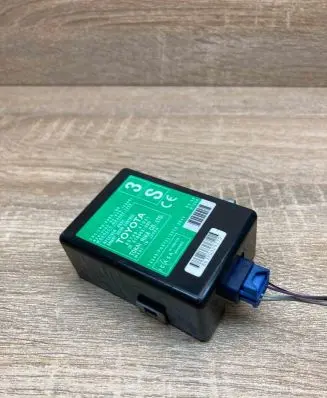 Toyota Prius (XW30) Door control unit/module 8974047031 61B663000 WithPlug