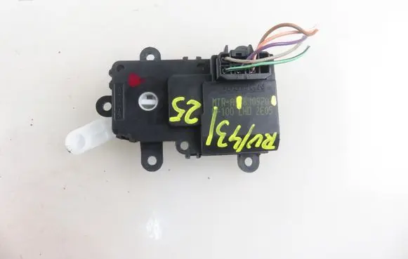 Chevrolet Captiva Air flap motor/actuator 830970