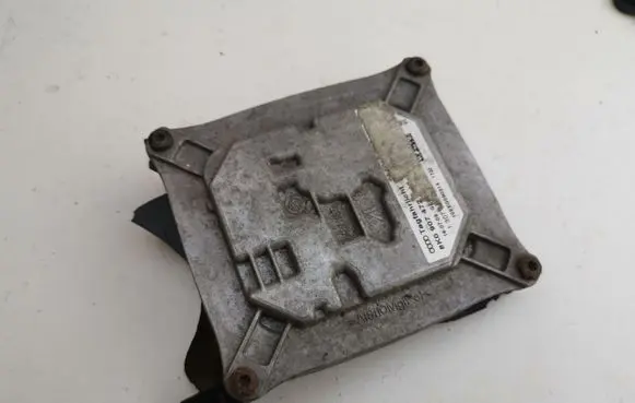 Audi A4 S4 B8 8K Headlight ballast module Xenon 8K0907472