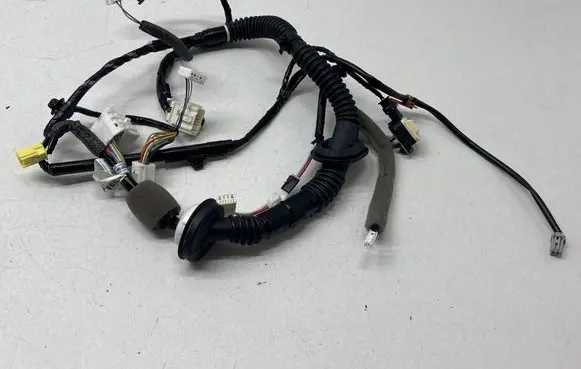 Subaru Legacy Front door wiring loom 71054088 71054087 056400102