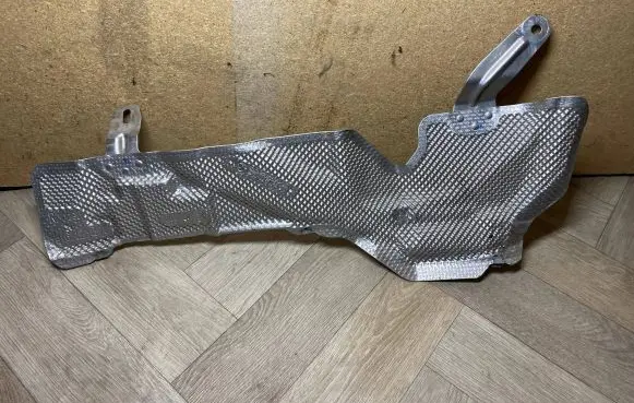 BMW 5 F10 F11 Heat shield in engine bay 7193523 51487193523 5148719352303