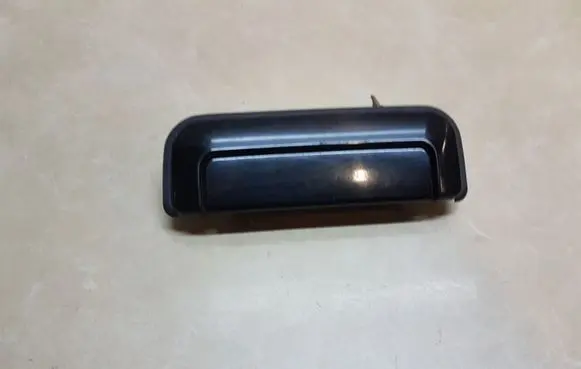 Mitsubishi Pajero Sport I Rear door exterior handle MR313807