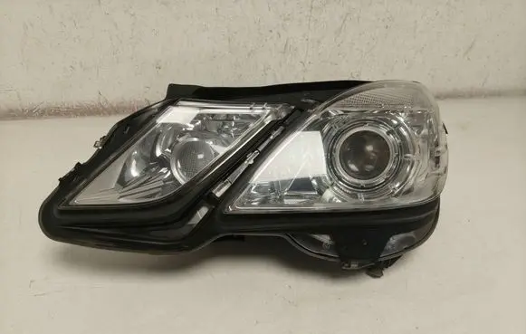 Mercedes-Benz E W212 Headlight/headlamp A2128200939